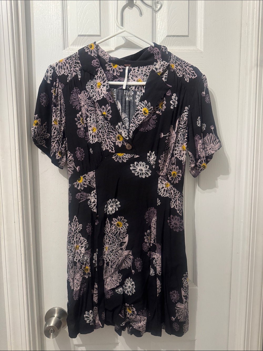 Black Floral Short Sleeve Button-Front Dress with Pockets